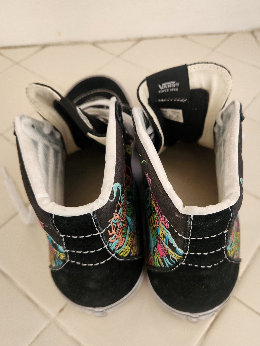Vans Sk8-Hi Coral Reef Black & White Skate Shoes, Suede/Canvas, Size M10.5, W12 - Picture 4 of 8